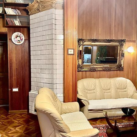 Town Center Rustaveli Aparthotel Tbilisi ภายนอก รูปภาพ