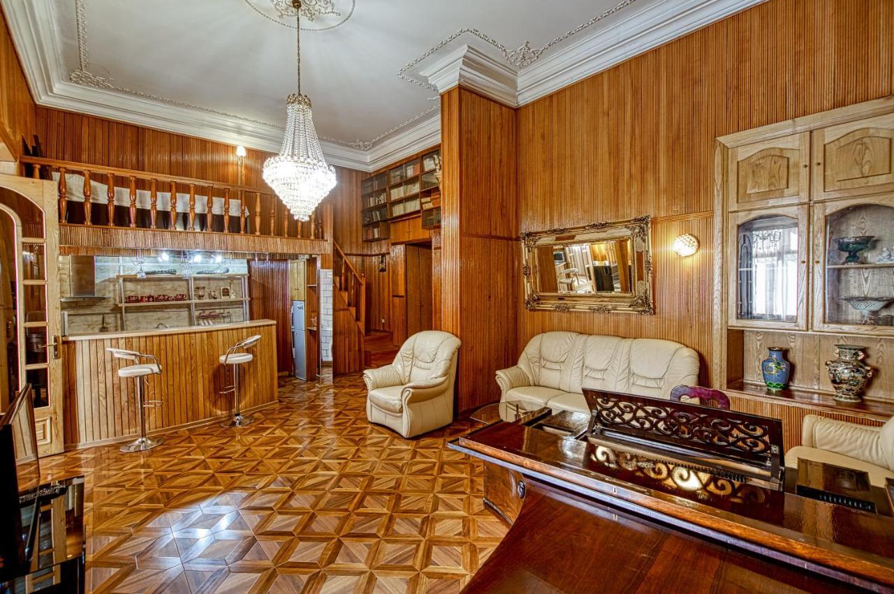 Town Center Rustaveli Aparthotel Tbilisi ภายนอก รูปภาพ