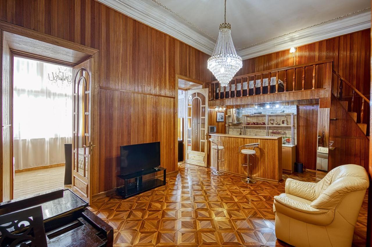 Town Center Rustaveli Aparthotel Tbilisi ภายนอก รูปภาพ